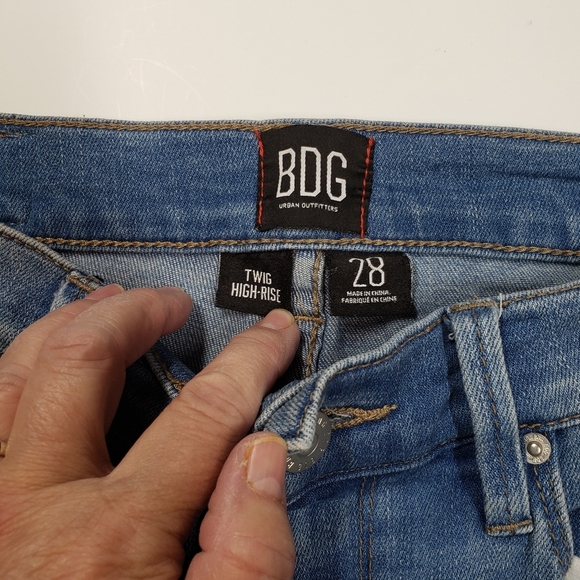 BDG Twig High-Rise Jeans Size 28 - Picture 5 of 8